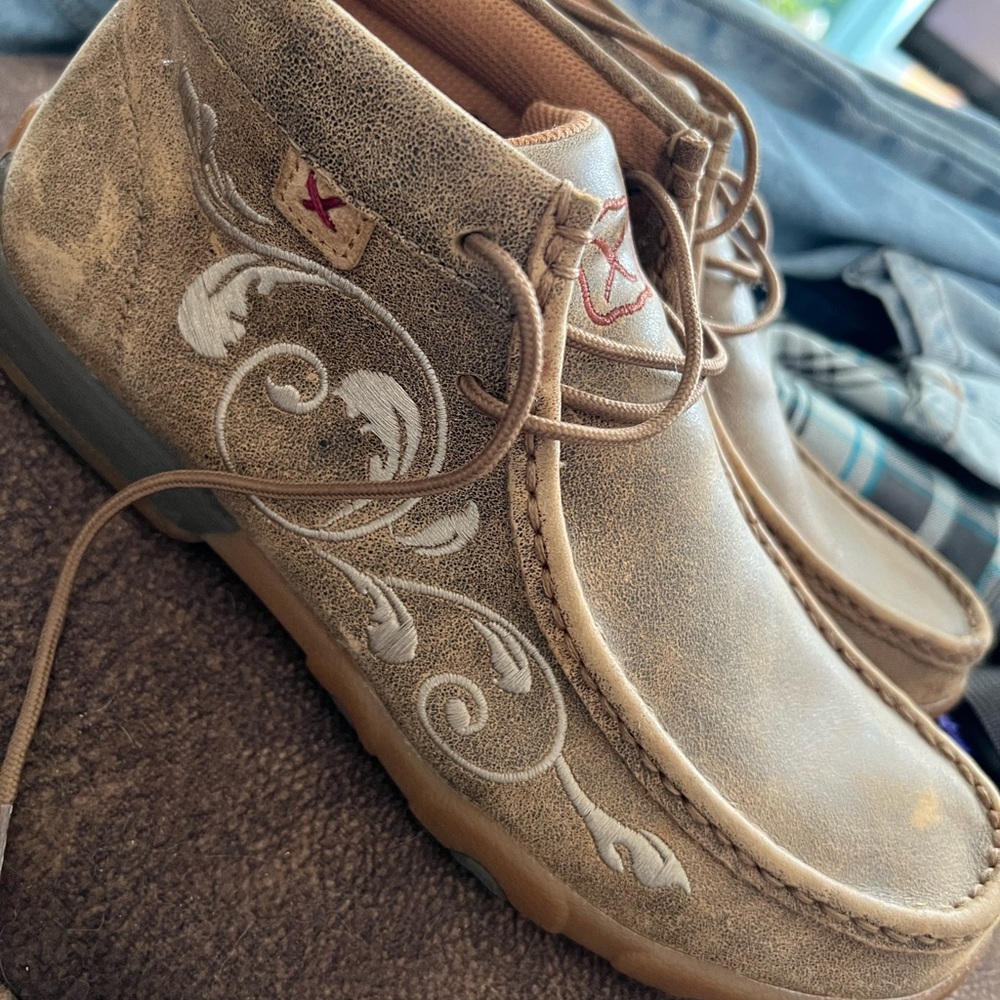 Twisted X leather shoes